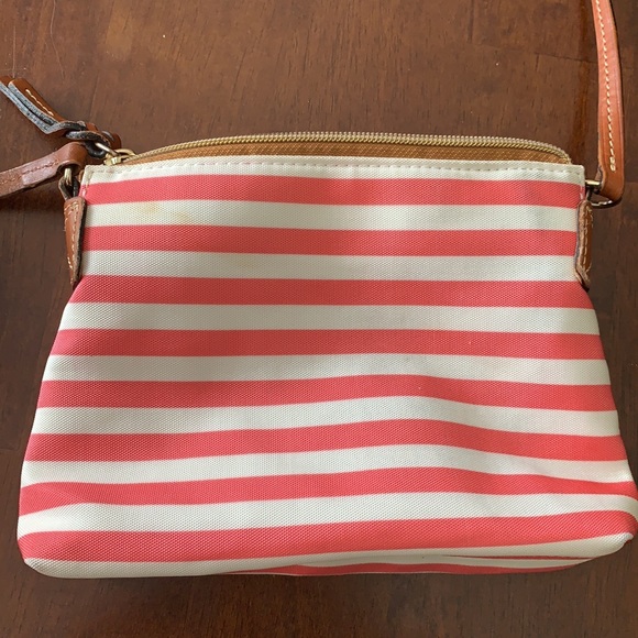 Dooney & Bourke crossbody - Picture 4 of 7